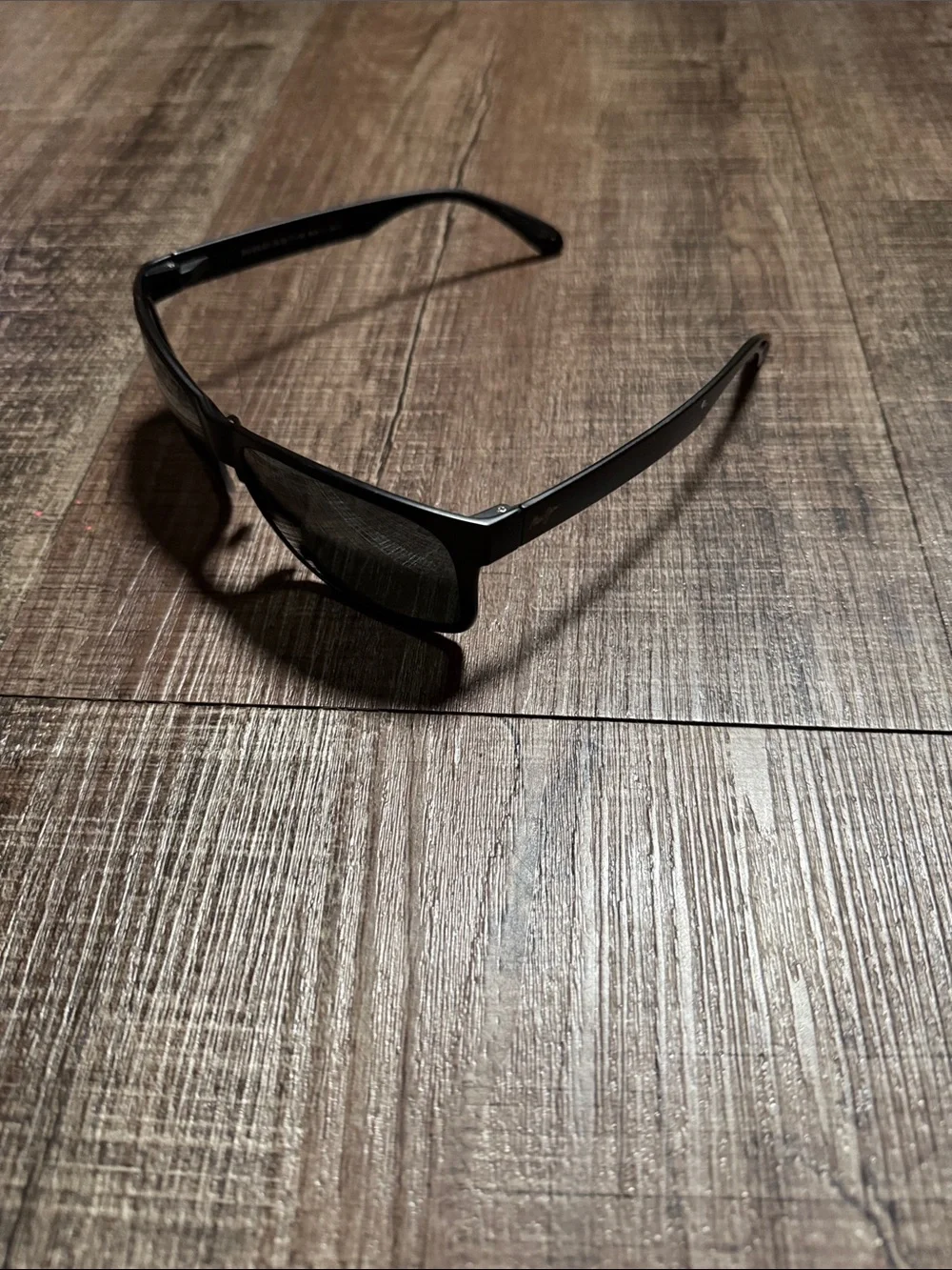 Maui Jim Red Sands Black Frame Polarized Sunglasses with Brown Case